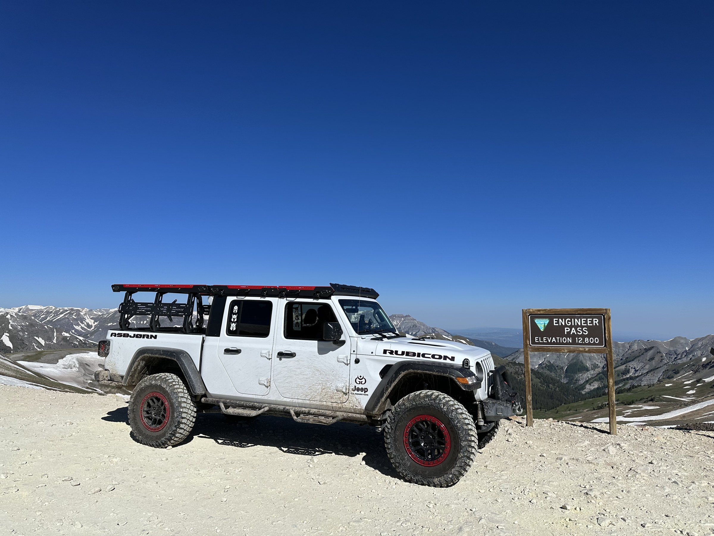 Asbjørn Jeep Gladiator Rubicon photograph