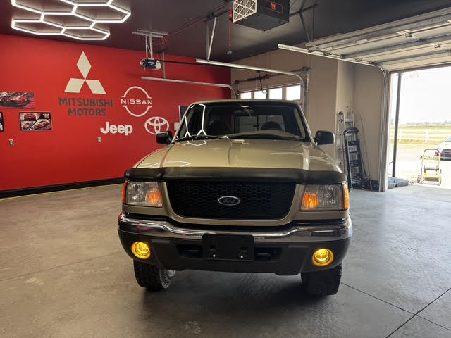 Front view of Ragnar the Ford Ranger with yellow fog lights