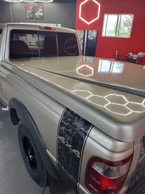 Bed and tonneau detail with Nordic Vegvisir decal