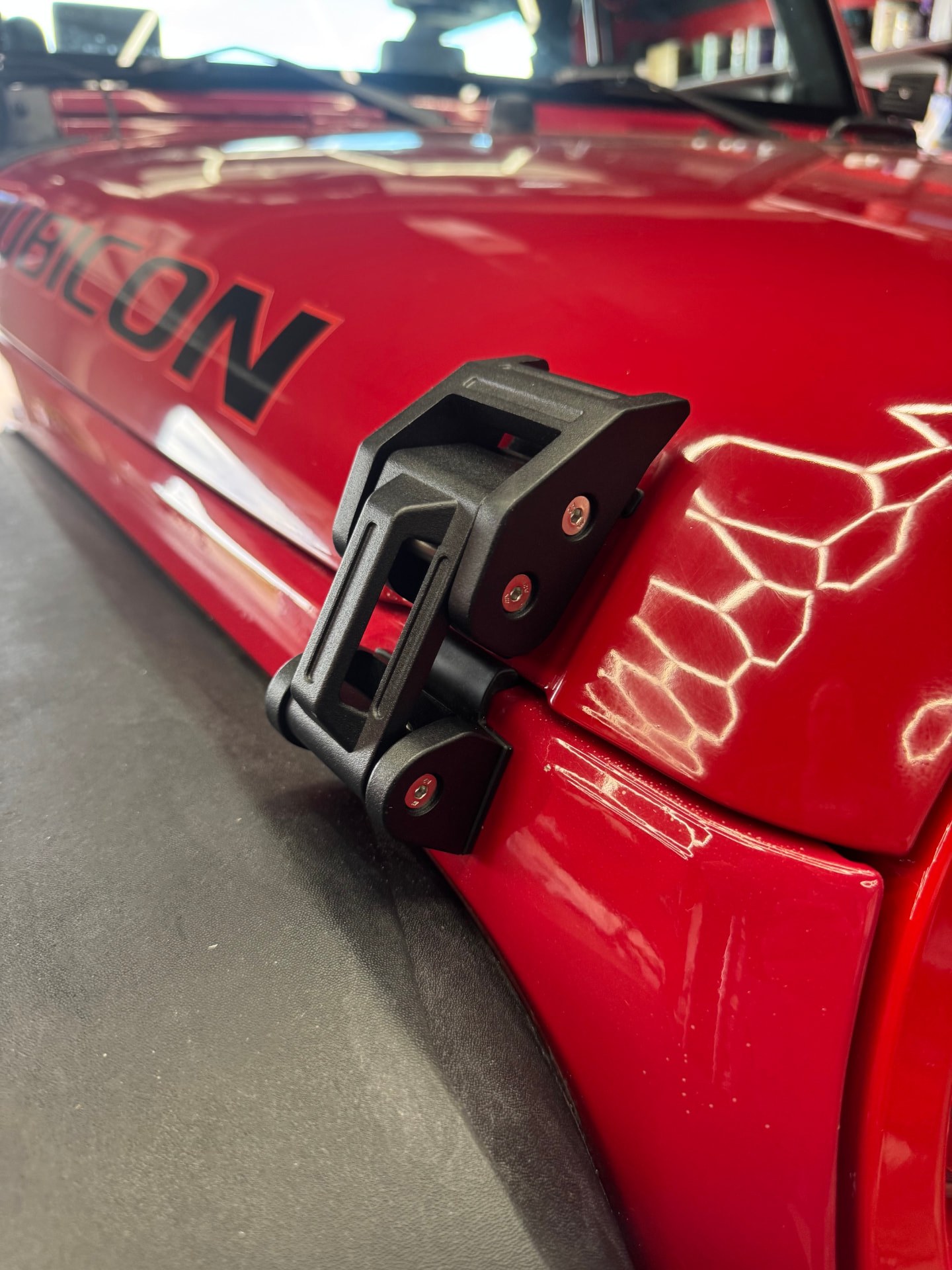 Metal hood latch installed on Skadi's hood